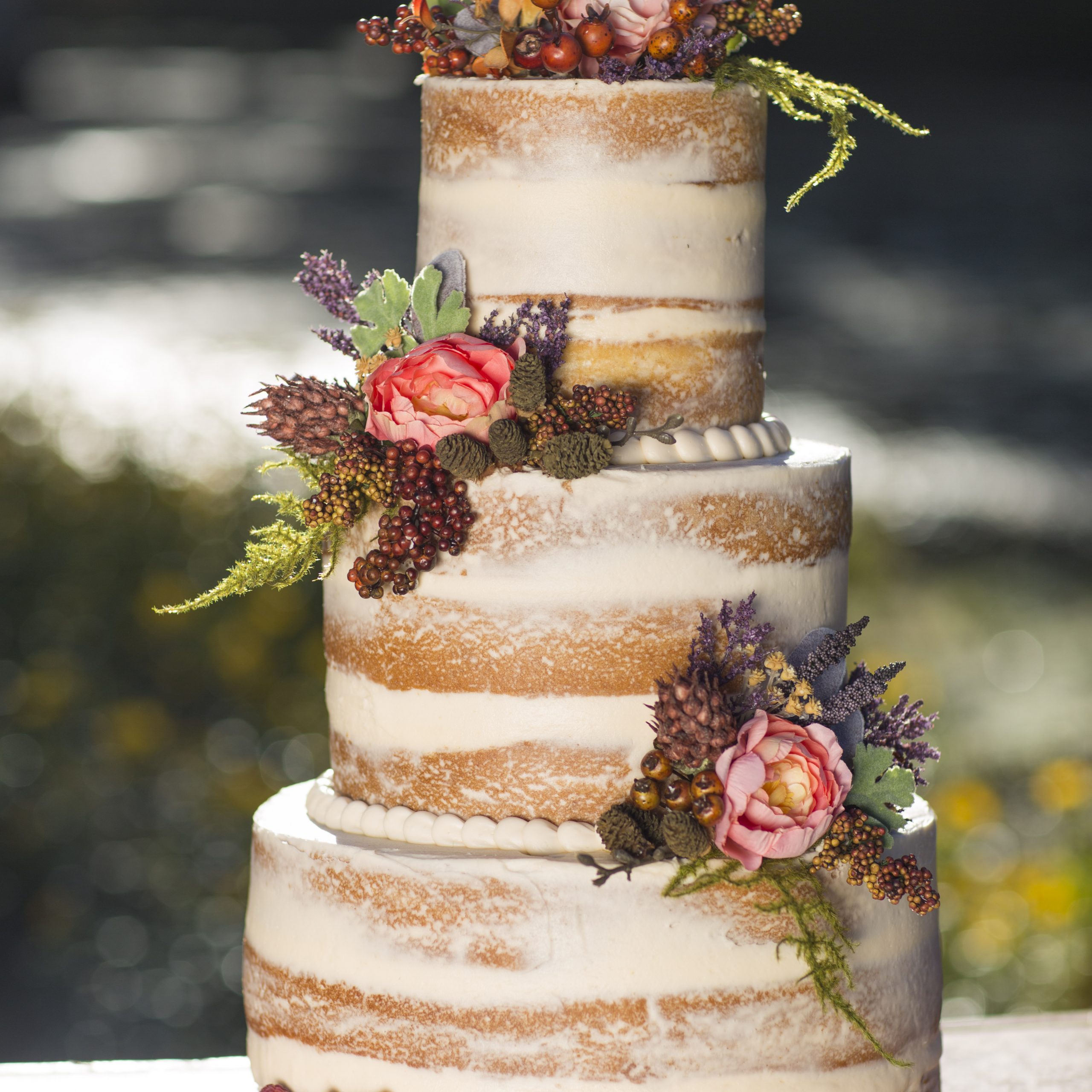 54 Charming Individual Wedding Cakes - Weddingomania
