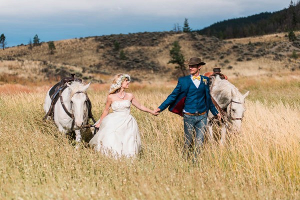 blue-yellow-boldly-romantic-rustic-horse-ranch-wedding-ashcroft-31-600x400