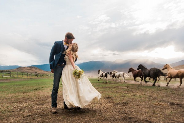 blue-yellow-boldly-romantic-rustic-horse-ranch-wedding-ashcroft-35-600x400