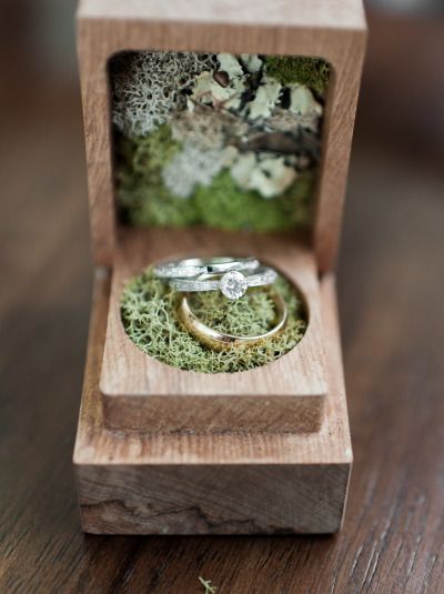 woodland-wedding-rings