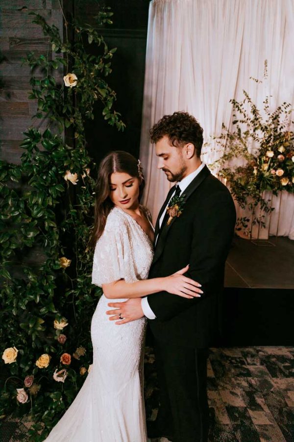 Golden wedding inspo at historic gulf coast venue - I DO Y'ALL